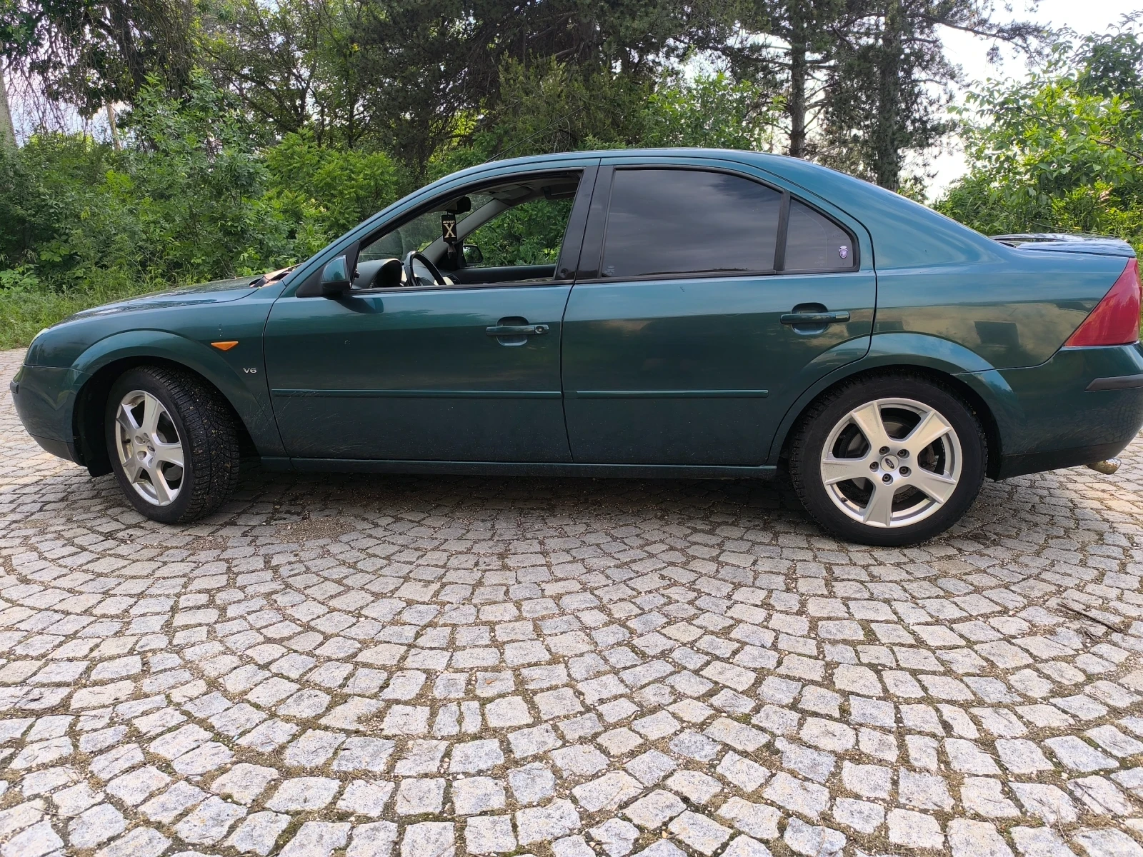 Ford Mondeo 2.5 V6 - изображение 5