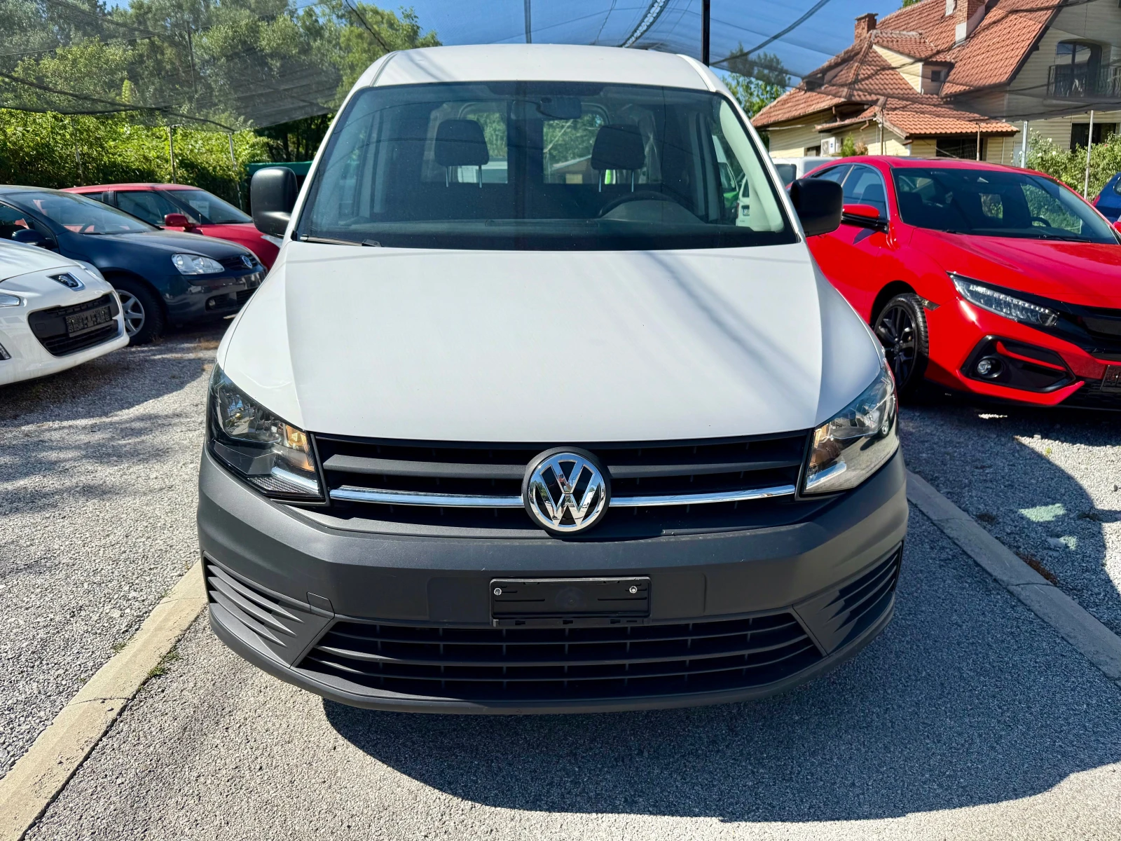 VW Caddy Maxi 🇨🇭 - изображение 2
