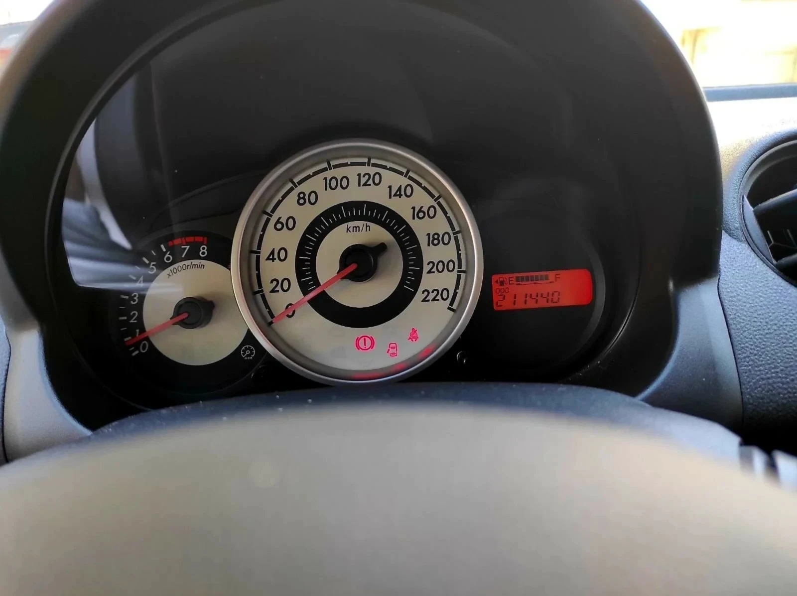 Mazda 2  - изображение 7
