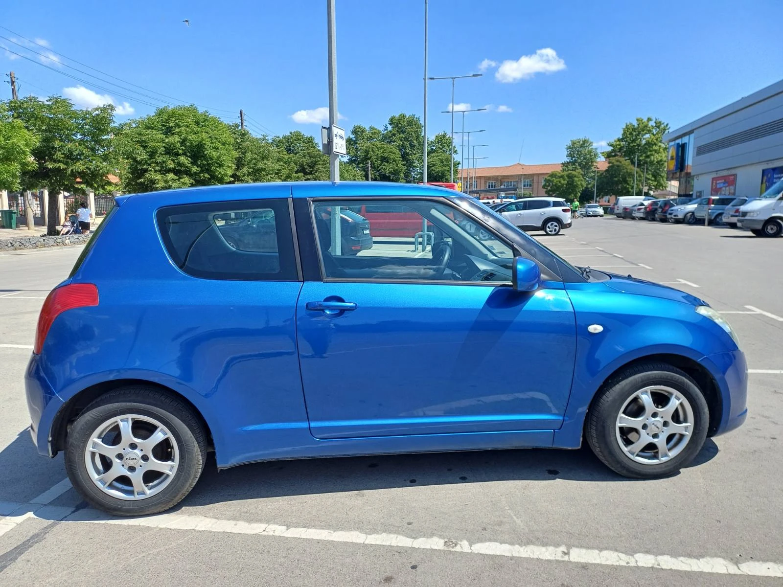 Suzuki Swift 1.5 - изображение 3