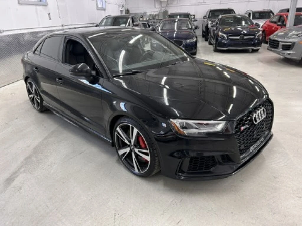 Audi Rs3 B&O* ПАНОРАМА* DISTRONIC* МЪРТВА ТОЧКА* КЕЙЛЕС - изображение 3