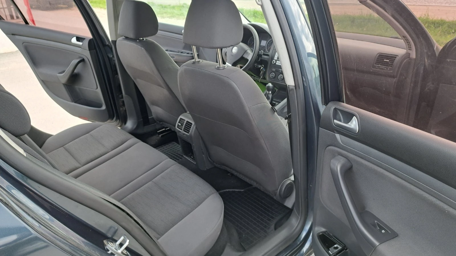 VW Golf 1.9 TDI 90кс EURO 4 КЛИМАТРОНИК, снимка 10 - Автомобили и джипове - 52830972