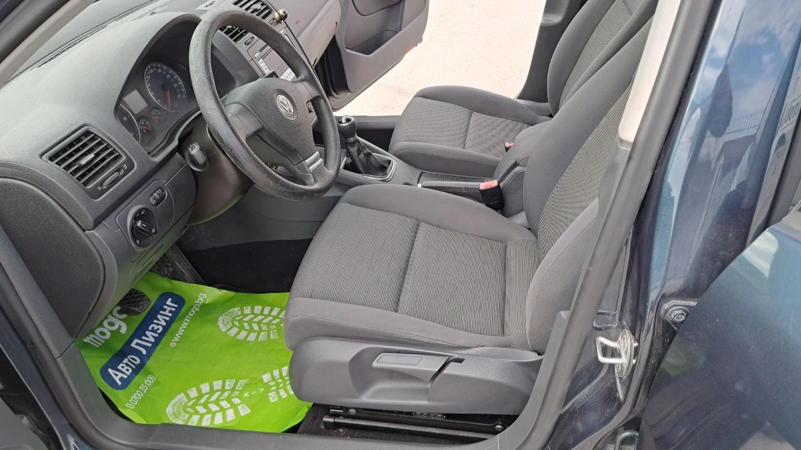 VW Golf 1.9 TDI 90кс EURO 4 КЛИМАТРОНИК, снимка 8 - Автомобили и джипове - 52830972