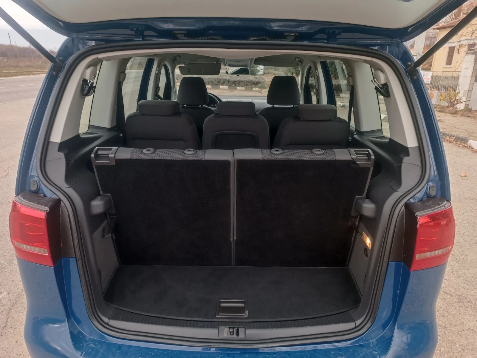 VW Touran 1.6 TDI ��� ����  | Mobile.bg � ����������� 14