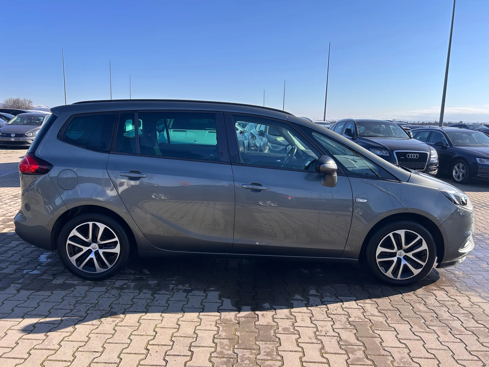 Opel Zafira TOURER 1.6CDTI NAVI EURO 6 - изображение 5