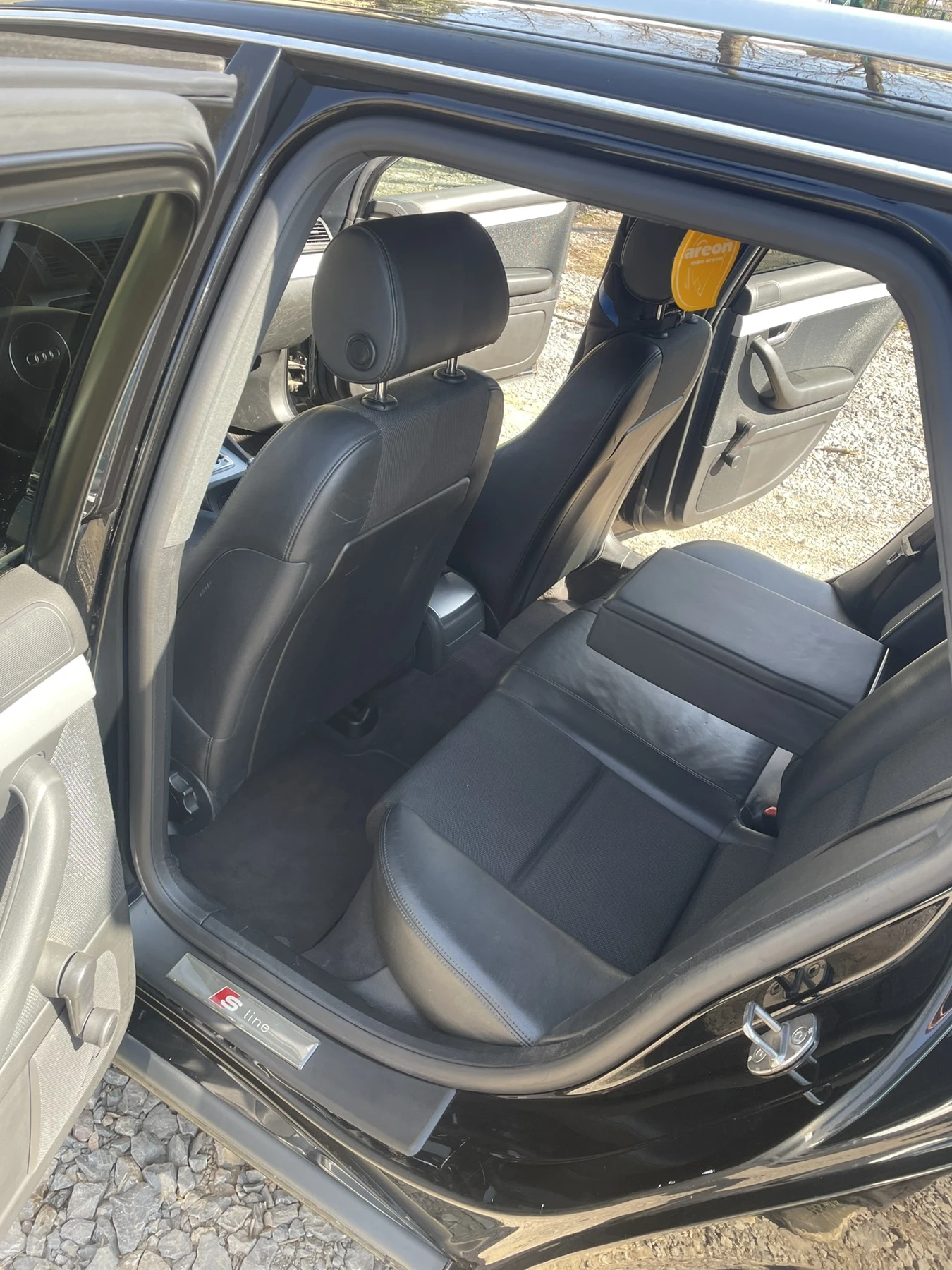 Audi A4 1.8t, снимка 7 - Автомобили и джипове - 54140813