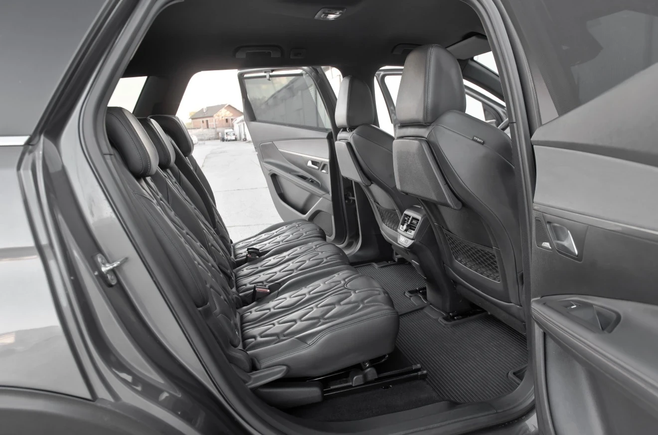 Peugeot 5008 Peugeot 5008 2.0 BlueHDi (180hp) EAT8 | GT Line | , снимка 15 - Автомобили и джипове - 54301171