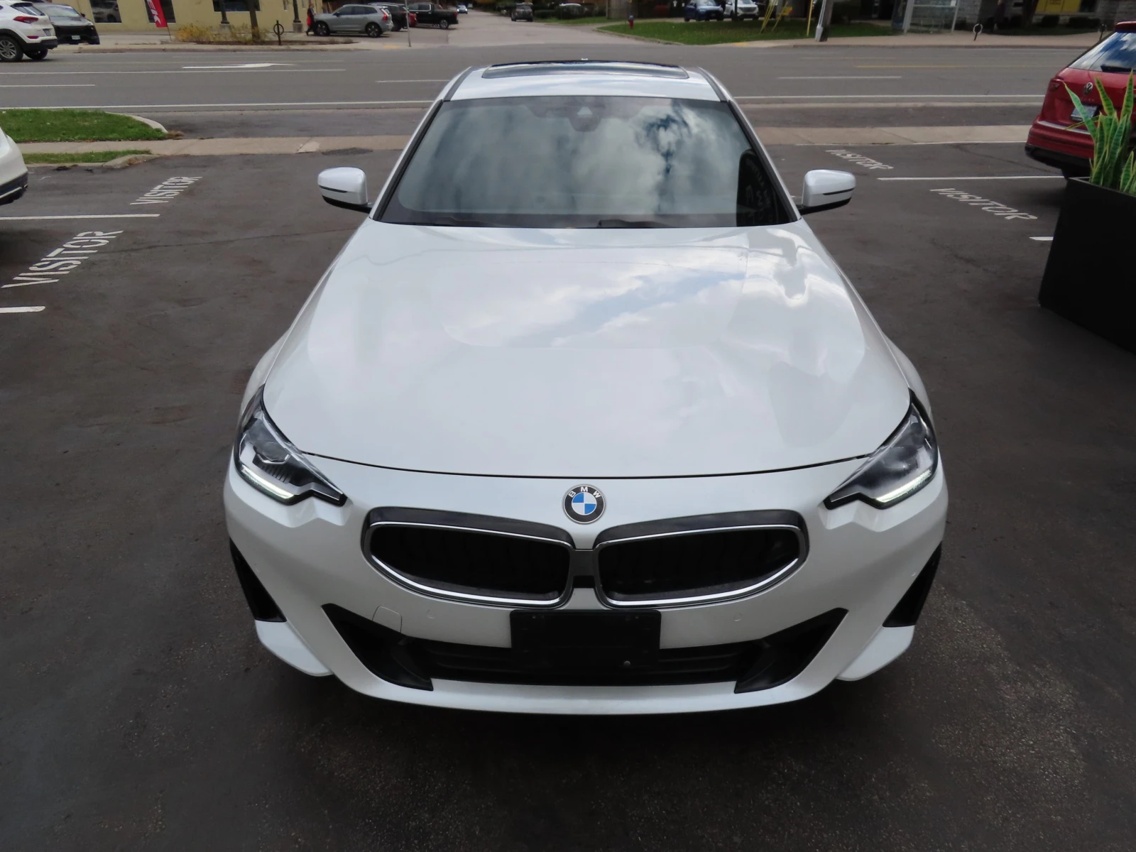 BMW 230 * xDrive* КОЖА* ПОДГРЕВ* ШИБИДАХ* КАМЕРА* LED* , снимка 2 - Автомобили и джипове - 54943002