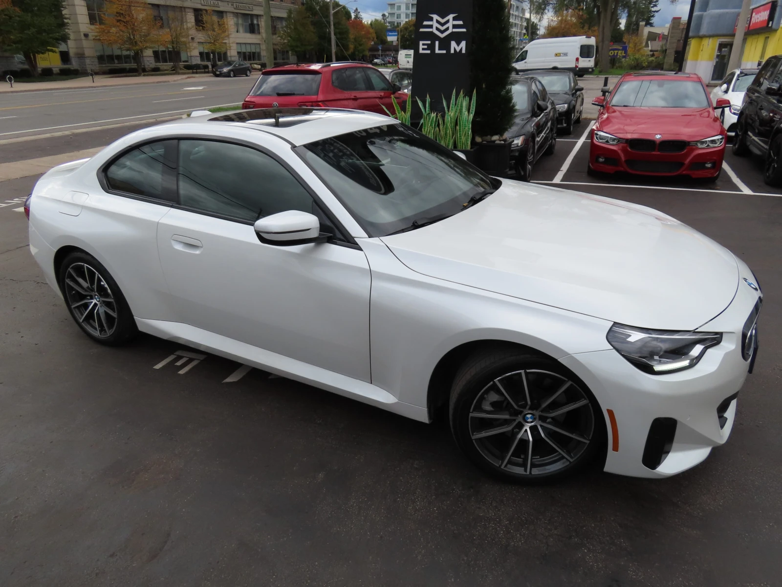 BMW 230 * xDrive* КОЖА* ПОДГРЕВ* ШИБИДАХ* КАМЕРА* LED* , снимка 5 - Автомобили и джипове - 54943002