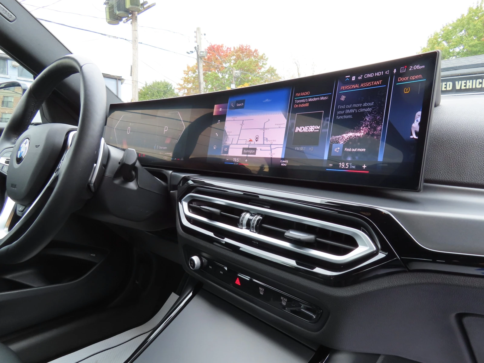 BMW 230 * xDrive* КОЖА* ПОДГРЕВ* ШИБИДАХ* КАМЕРА* LED* , снимка 13 - Автомобили и джипове - 54943002
