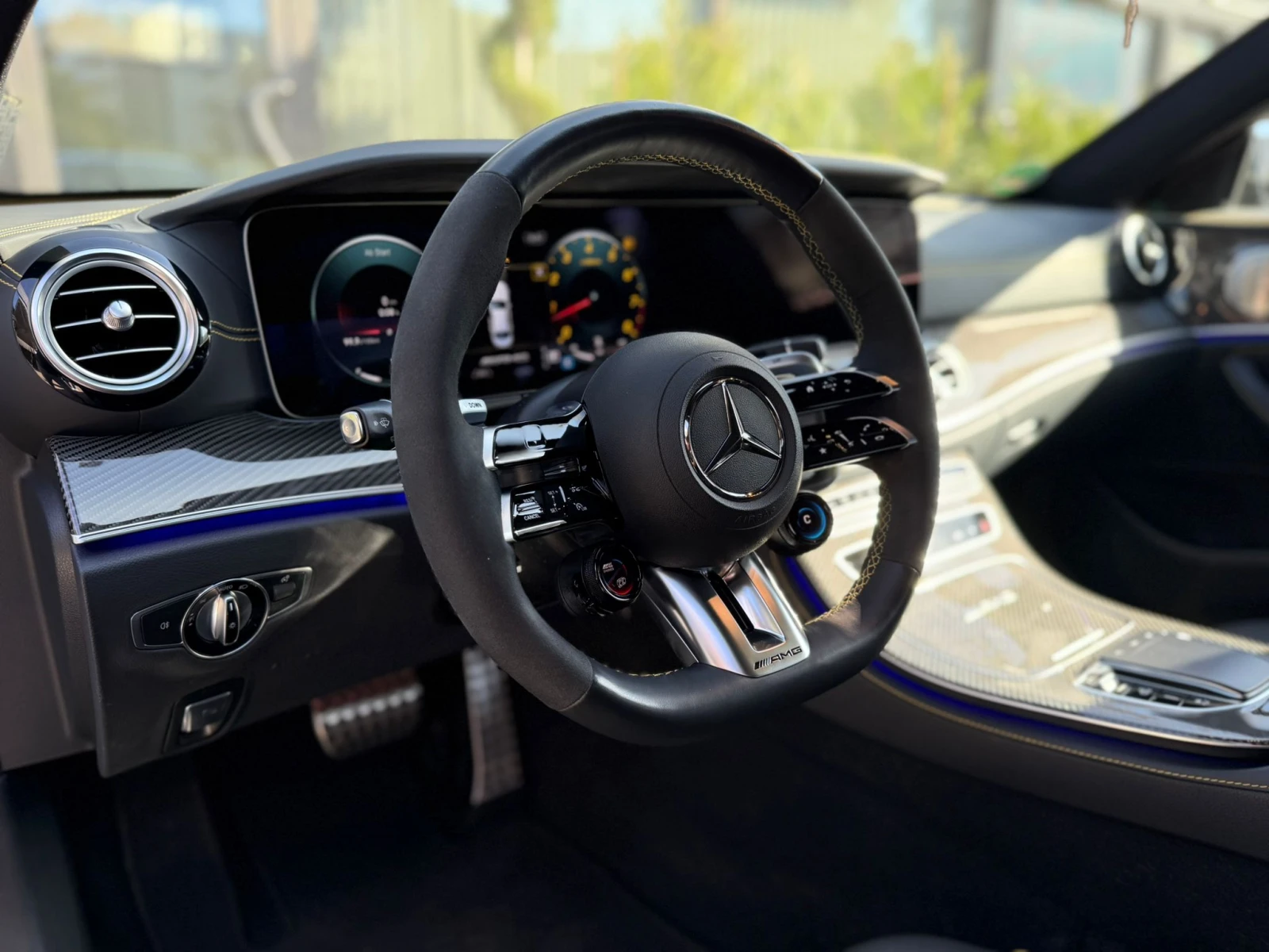 Mercedes-Benz E 63 AMG E63S/4MATIC+ /CARBON/CERAMIC, снимка 8 - Автомобили и джипове - 55132772