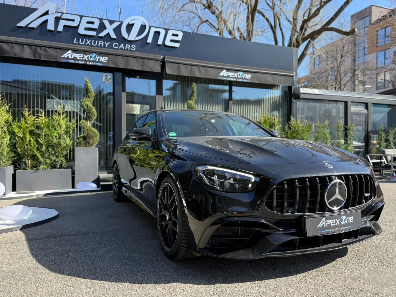 Mercedes-Benz E 63 AMG E63S/4MATIC+ /CARBON/CERAMIC, снимка 3 - Автомобили и джипове - 55132772