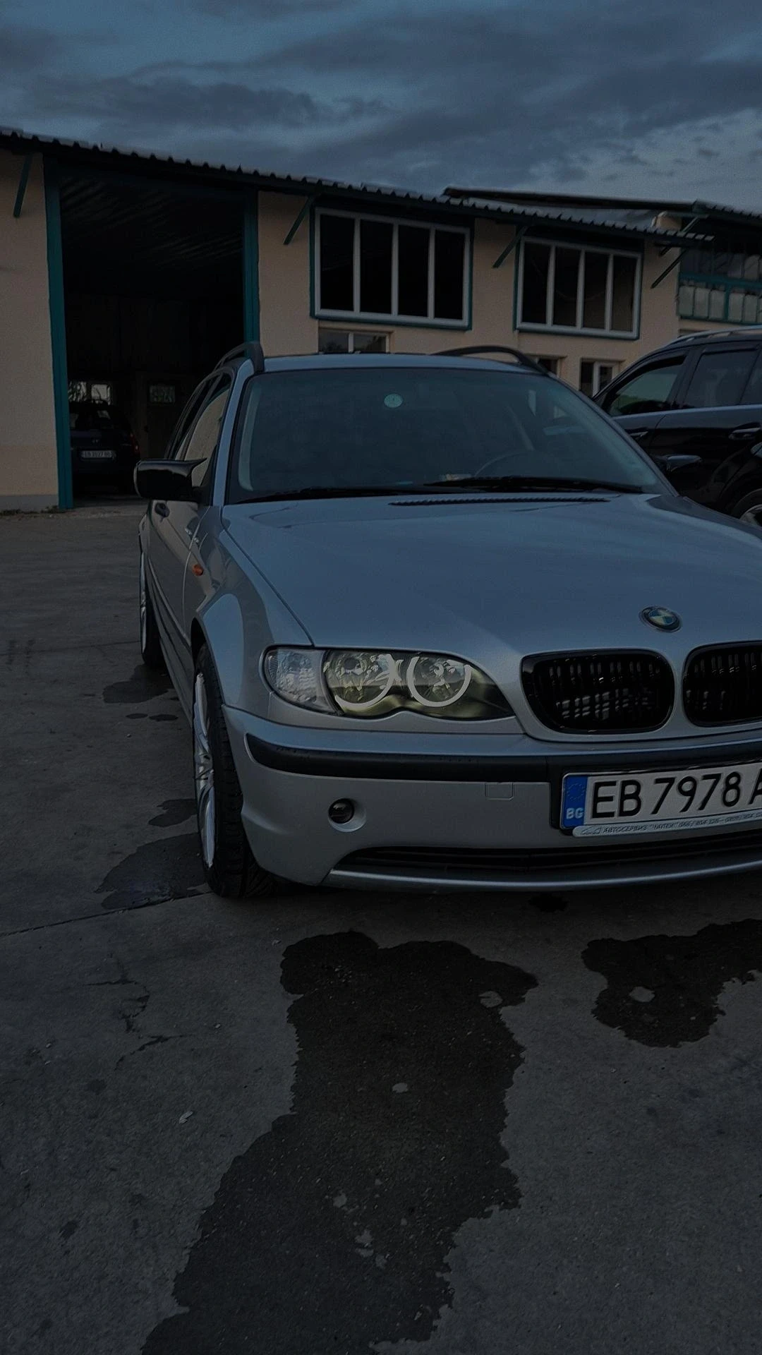 BMW 318, снимка 9 - Автомобили и джипове - 55468246