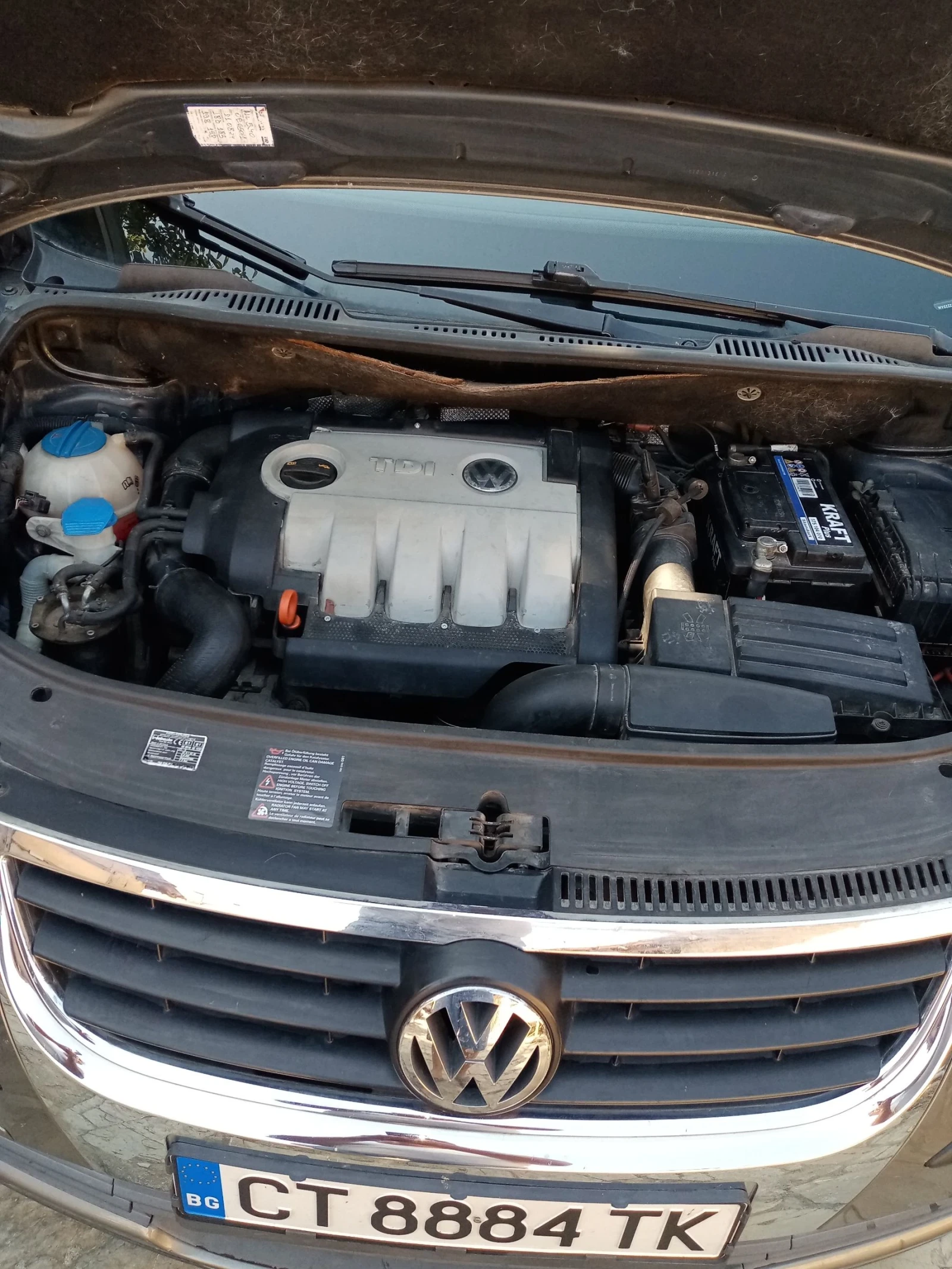 VW Touran, снимка 2 - Автомобили и джипове - 55681639