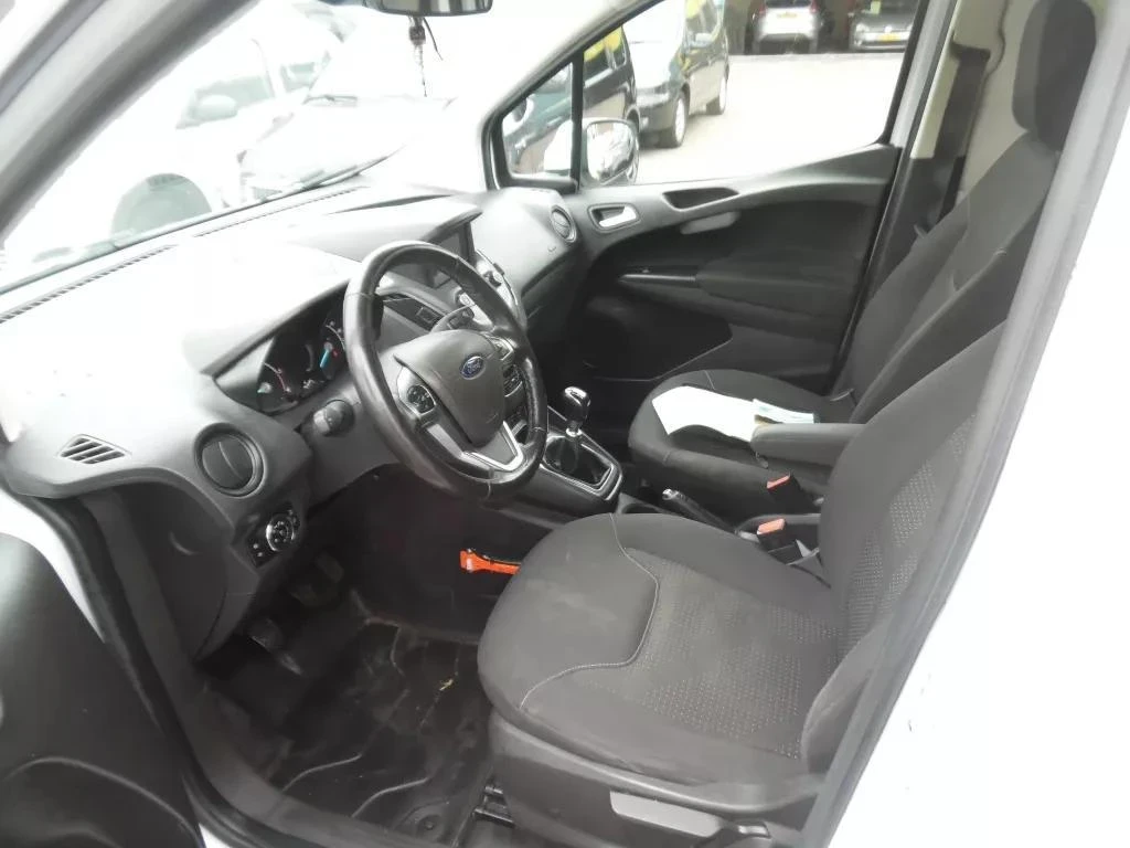 Ford Tourneo Connect, снимка 3 - Автомобили и джипове - 55710553