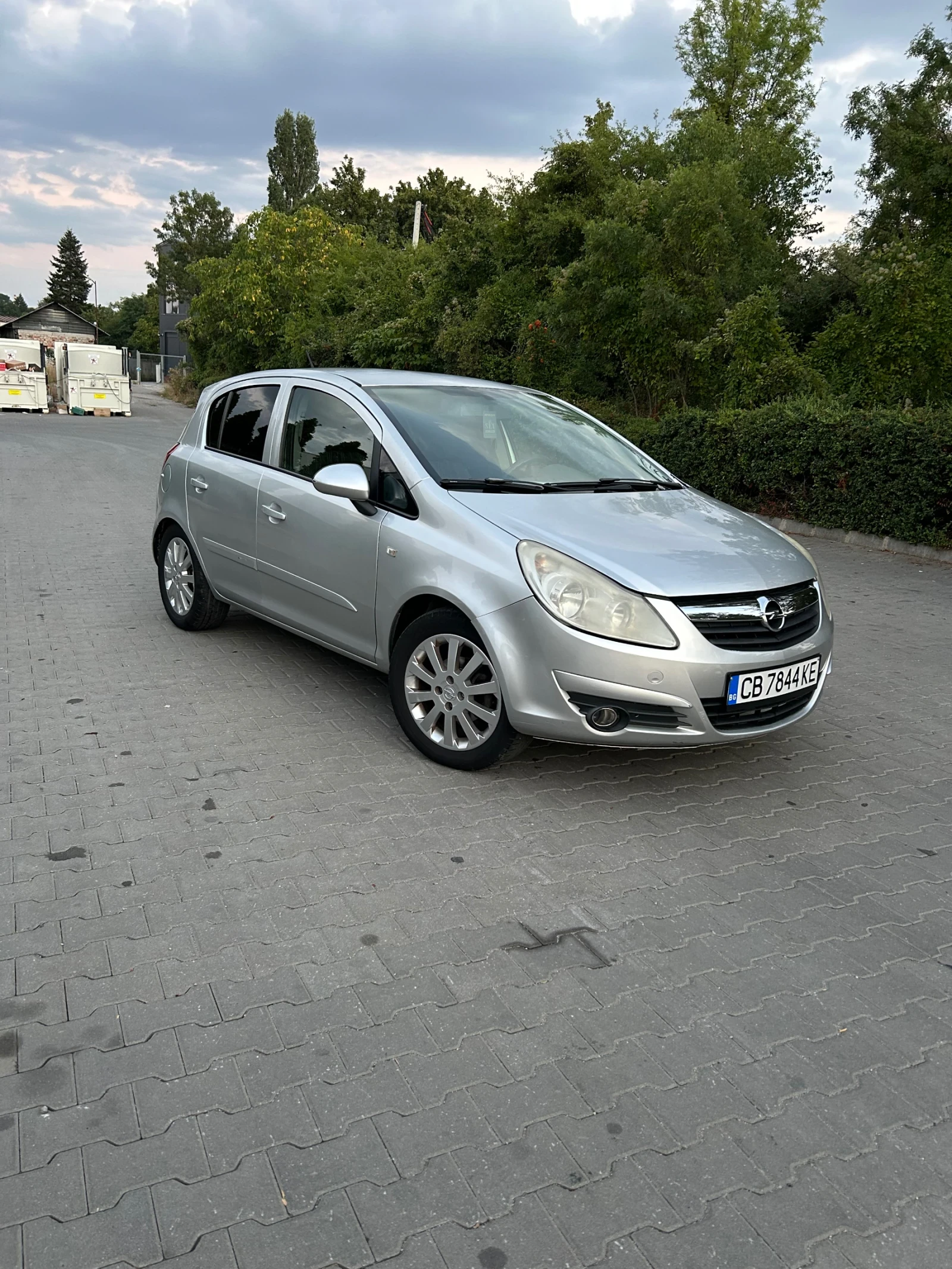 Opel Corsa 1.2, снимка 6 - Автомобили и джипове - 55826473