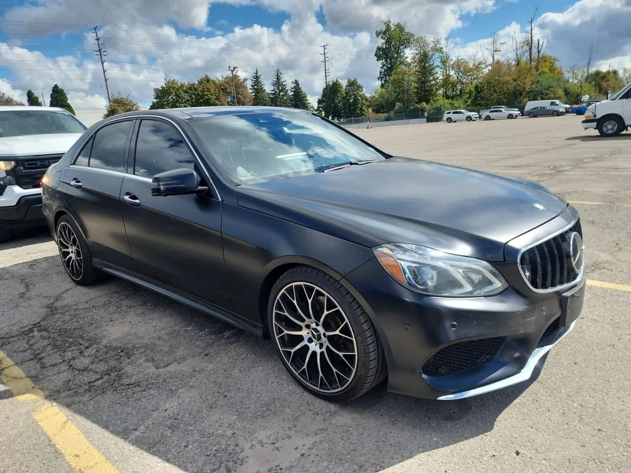 Mercedes-Benz E 300 * AMG Line * Фолио * CARFAX * Без инциденти * , снимка 2 - Автомобили и джипове - 56206036