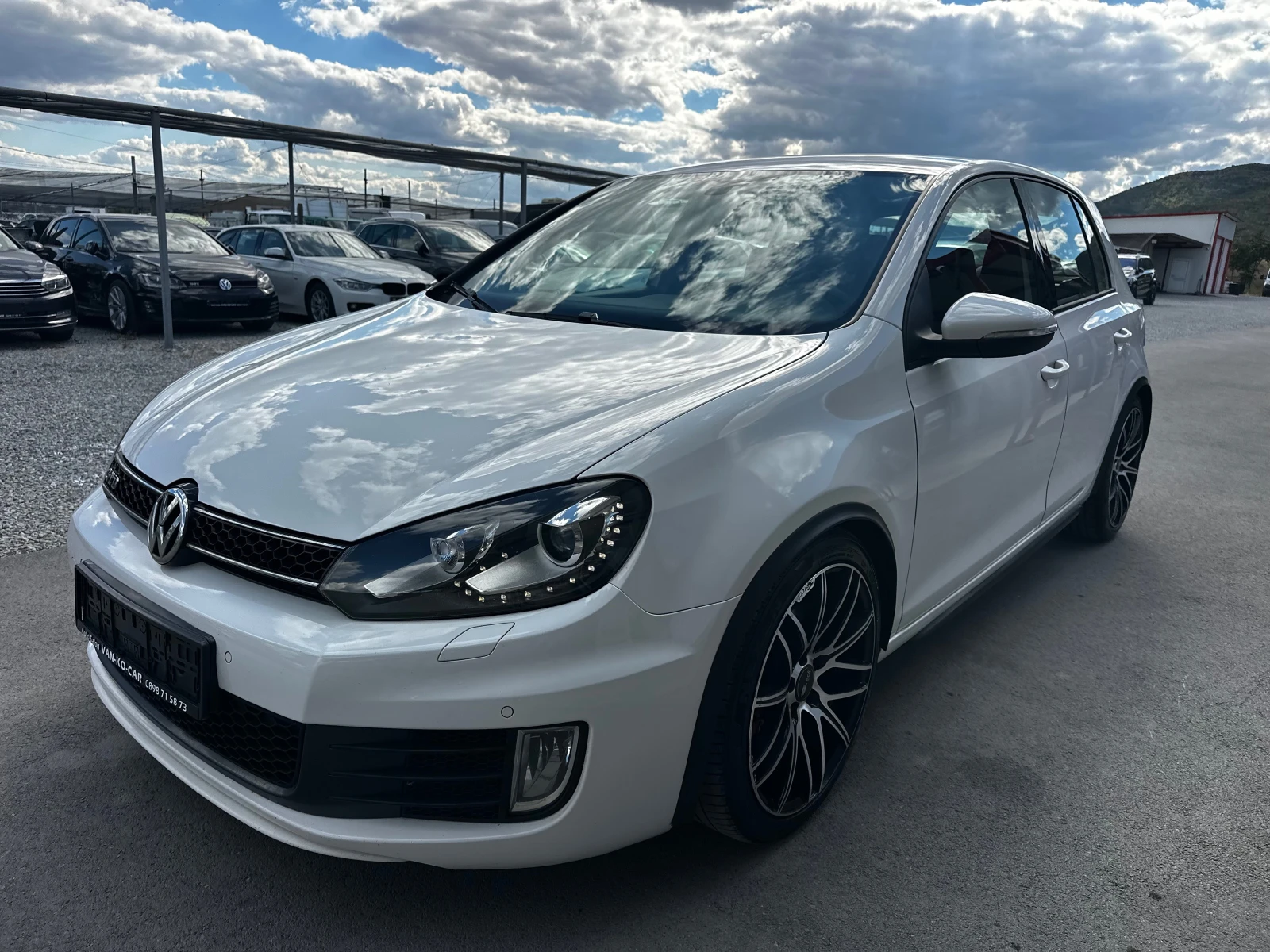 VW Golf GTD 2.0TDI 170к.с DSG* LED* Нави, снимка 4 - Автомобили и джипове - 56210515