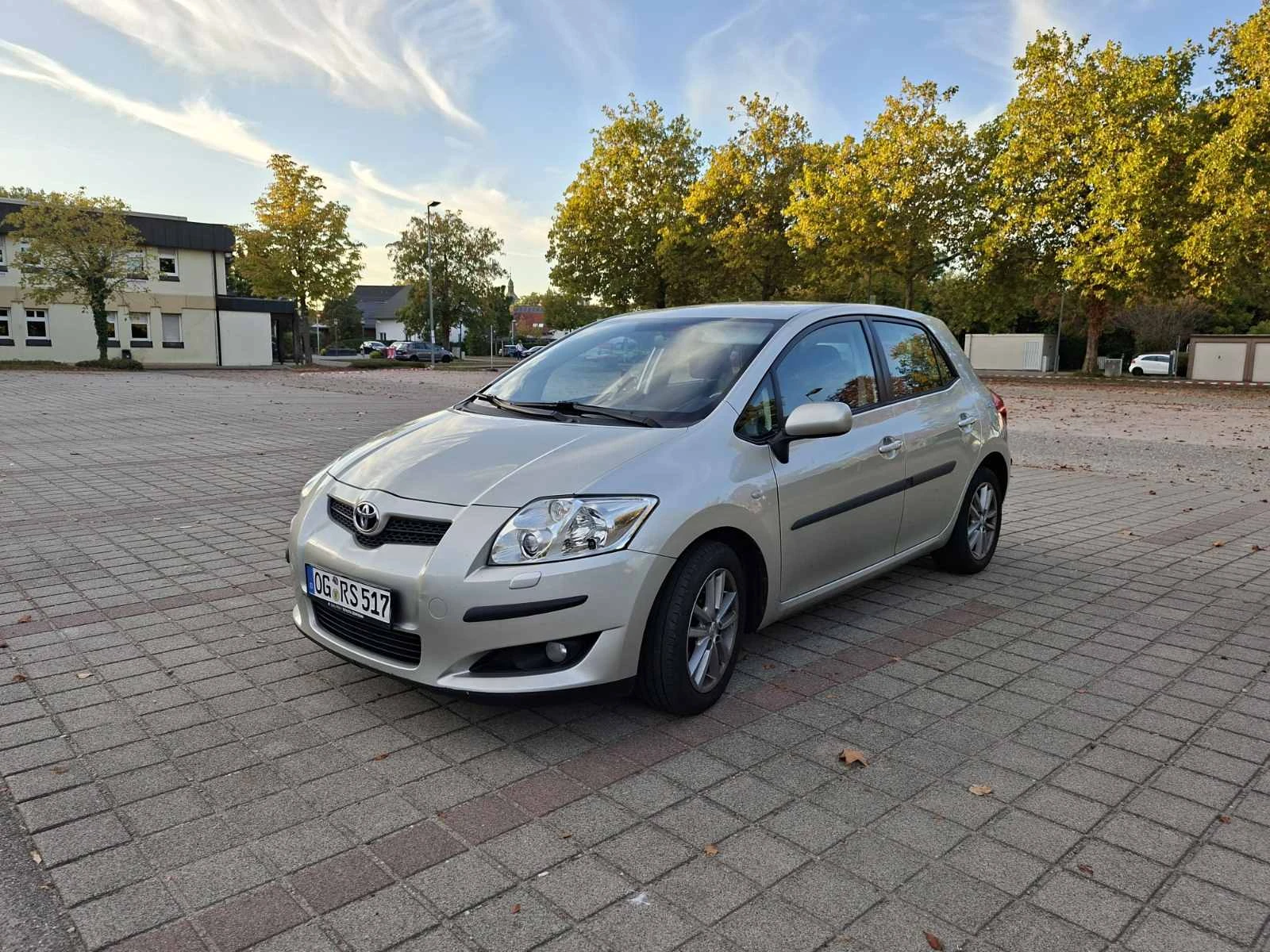 Toyota Auris 1.6 TEAMS, снимка 7 - Автомобили и джипове - 56370869