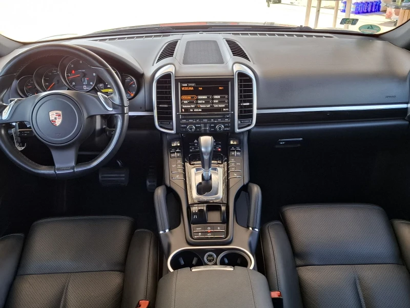 Porsche Cayenne 3.0TDI/245/Топ състояние!!!, снимка 11 - Автомобили и джипове - 47366199