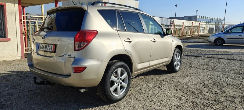 Toyota Rav4 2.2D-136k-08г, снимка 7 - Автомобили и джипове - 48728255