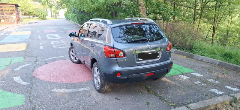 Nissan Qashqai, снимка 2 - Автомобили и джипове - 49980342
