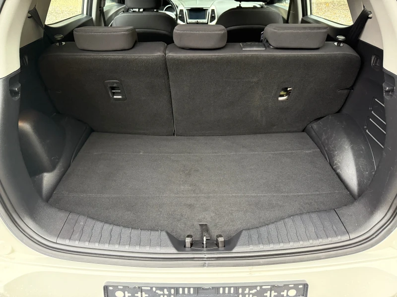 SsangYong Tivoli 1.6e-xdi 134000км. 4Х4 С ГАРАНЦИЯ! ПЕРФЕКТНА!, снимка 7 - Автомобили и джипове - 51874244