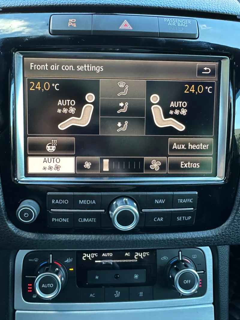 VW Touareg 4.2 TDI R Line, снимка 12 - Автомобили и джипове - 52107988