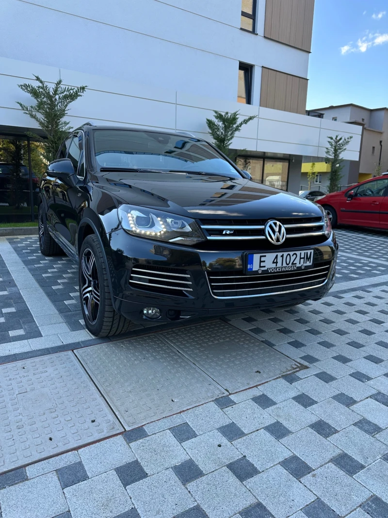 VW Touareg 4.2 TDI R Line, снимка 2 - Автомобили и джипове - 52107988