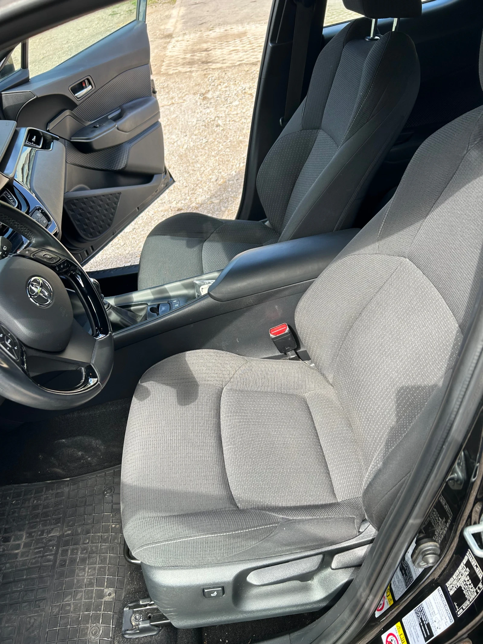 Toyota C-HR 1.2 | Mobile.bg � ����������� 12