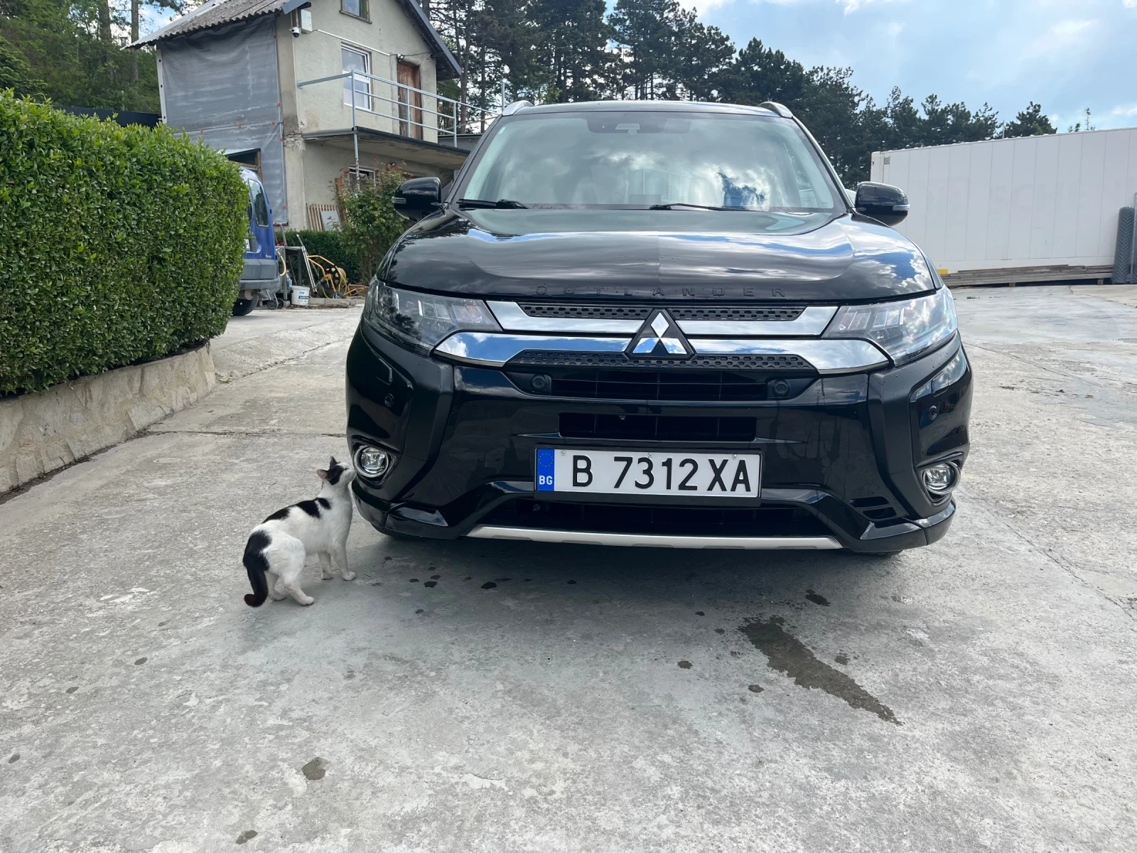 Mitsubishi Outlander PHEV - изображение 2