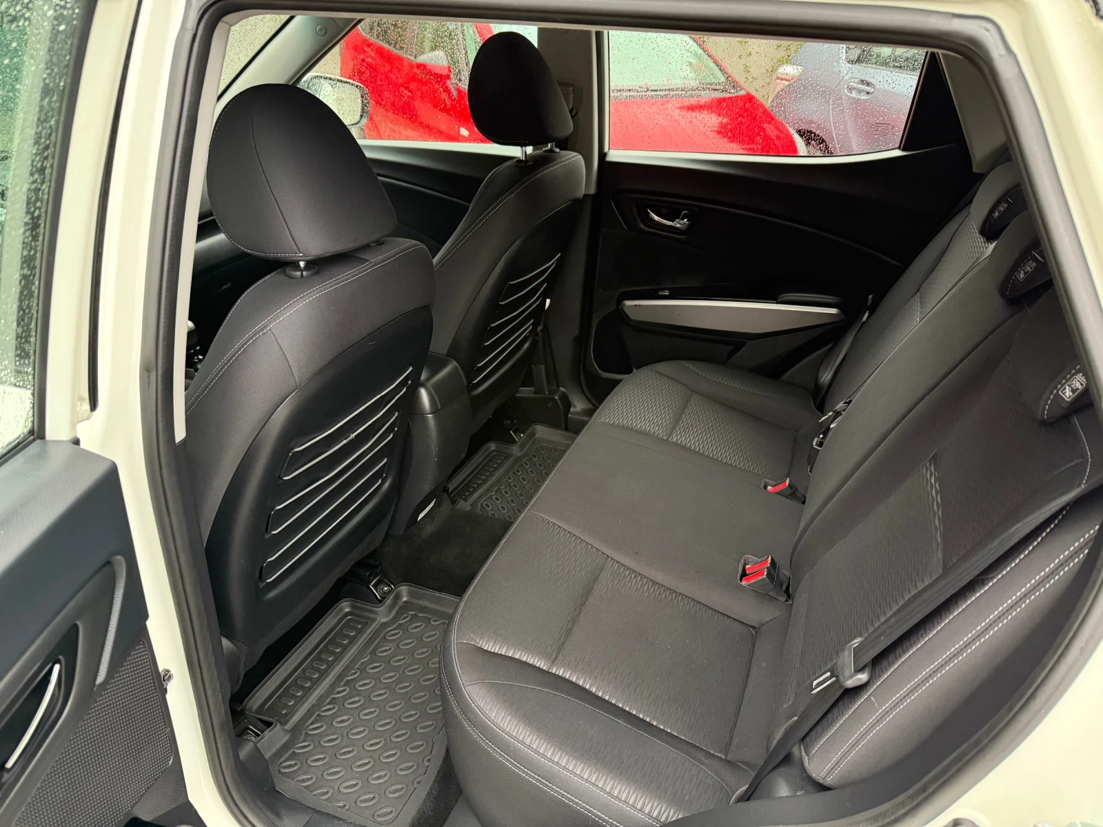 SsangYong Tivoli 1.6e-xdi 134000км. - 4Х4 - Перфектно състояние!  - изображение 9