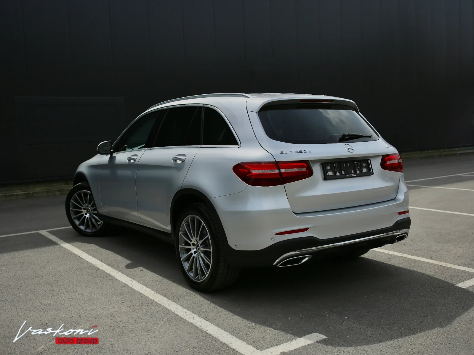 Mercedes-Benz GLC 250 d AMG Line 4MATIC 9 G-TRONIC AirMatic, снимка 3 - Автомобили и джипове - 54180977