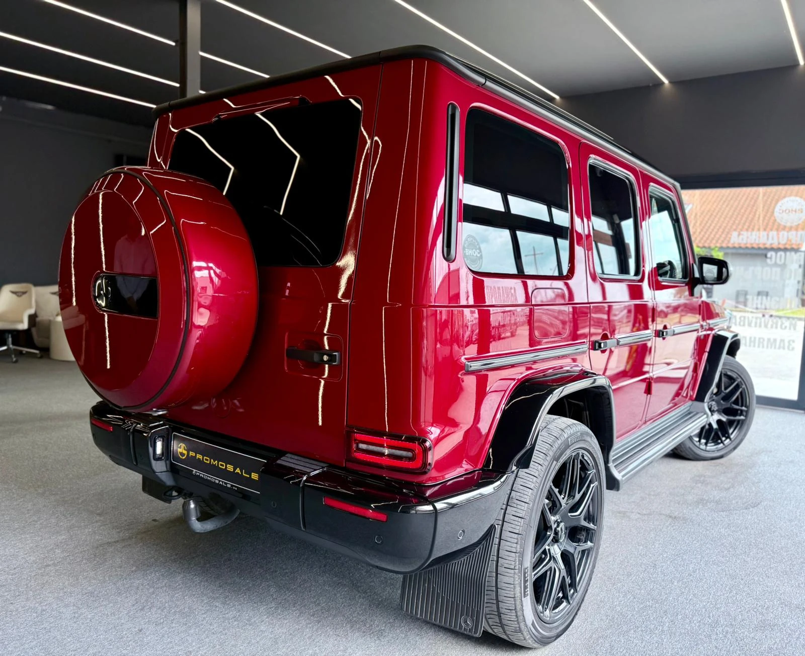 Mercedes-Benz G 500 AMG* V8* 4Matic* Pano* Подгрев* Обдух* Лизинг, снимка 6 - Автомобили и джипове - 54621383