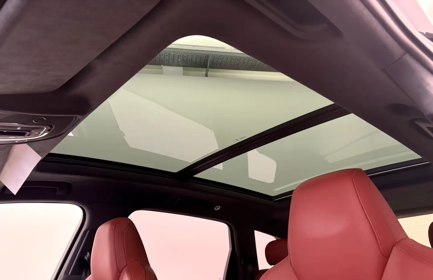 Audi SQ7 LASER* PANO* B&O* MEMORY* DISTR* HEAD-UP* 360CAM* , снимка 9 - Автомобили и джипове - 55022400
