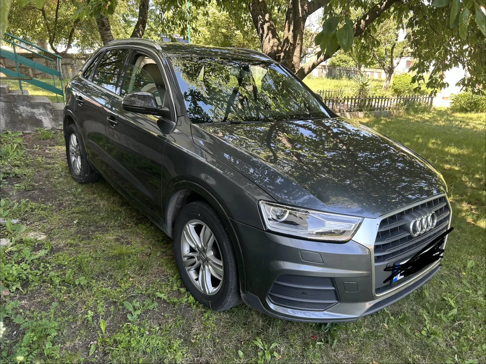 Audi Q3, снимка 2 - Автомобили и джипове - 56112533