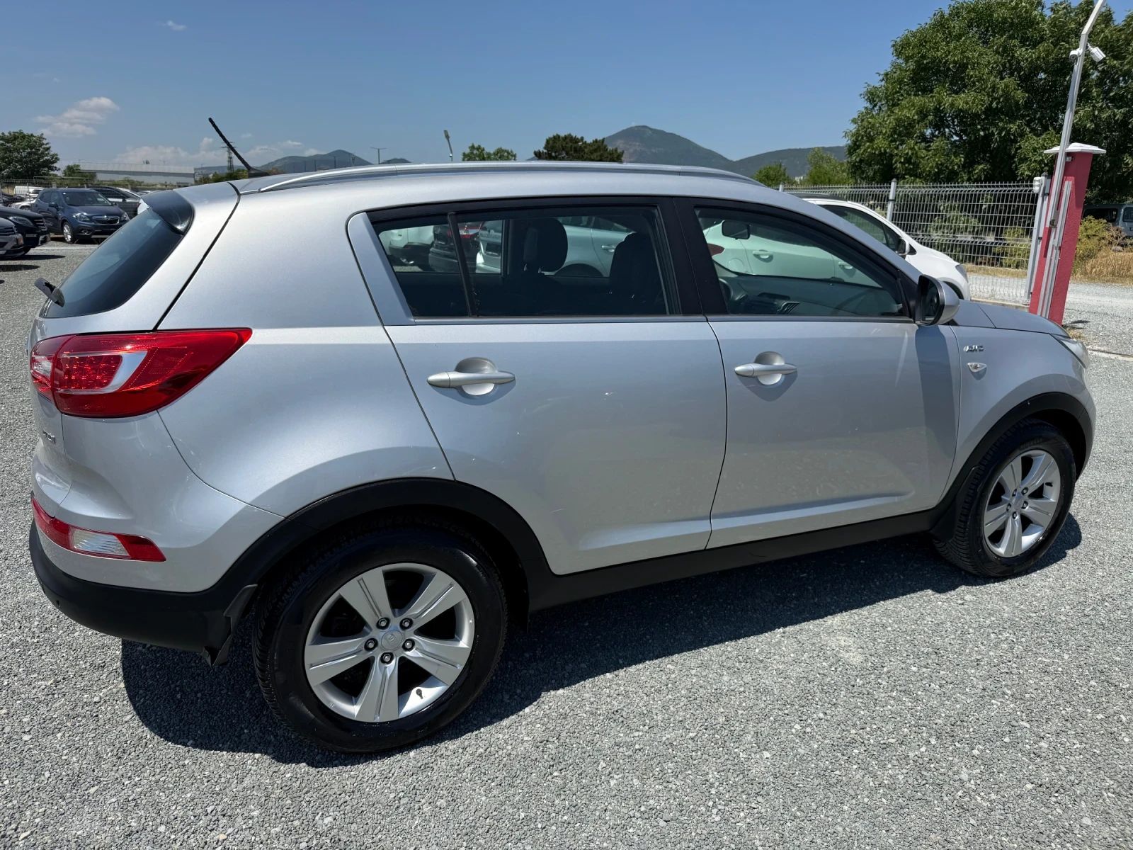 Kia Sportage (KATO НОВА)^(4x4), снимка 5 - Автомобили и джипове - 55135399