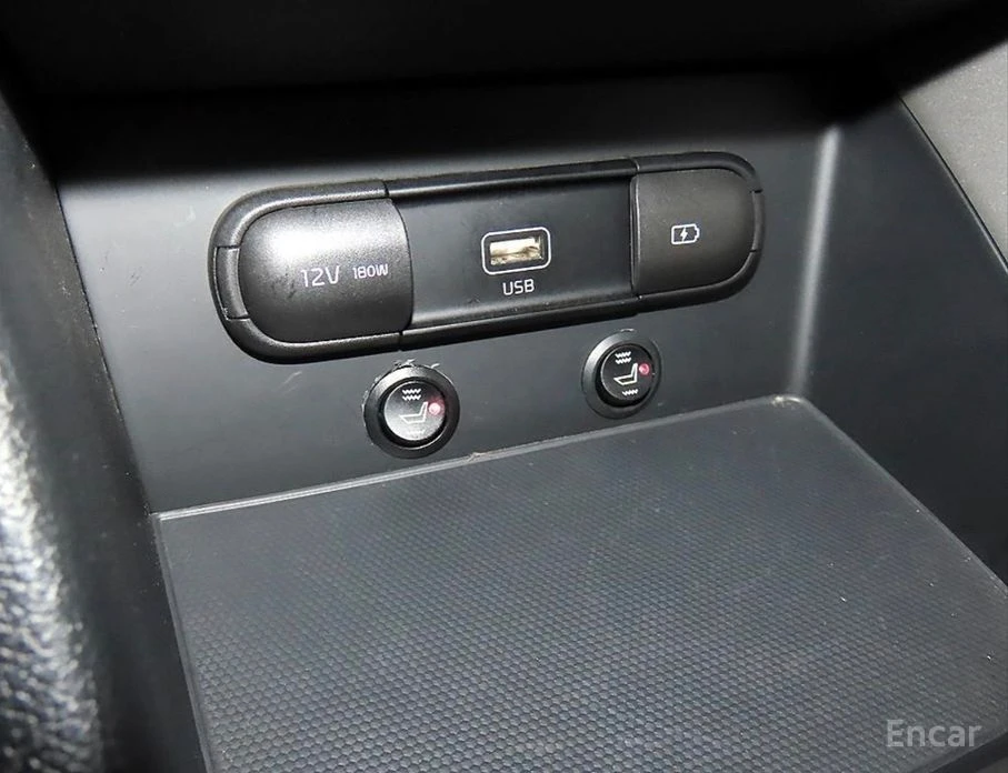 Kia Niro, снимка 12 - Автомобили и джипове - 55348266