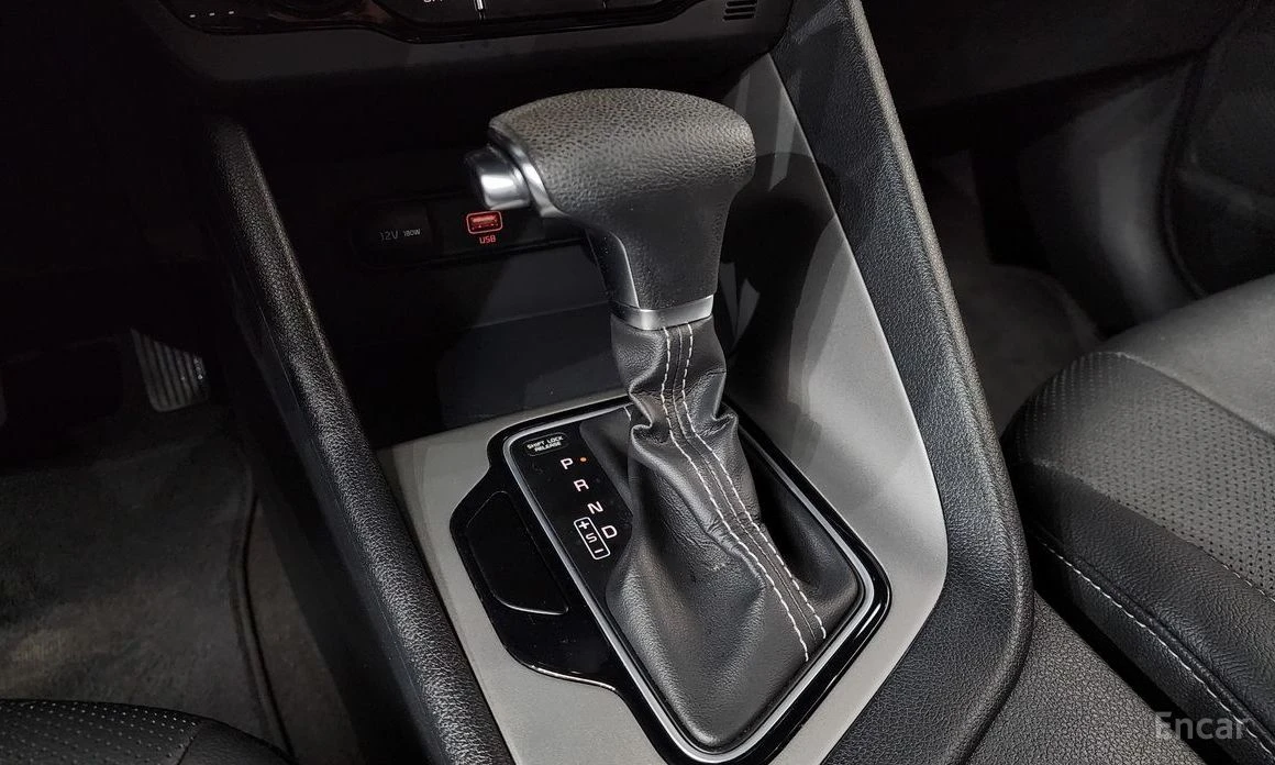 Kia Niro, снимка 8 - Автомобили и джипове - 55348266