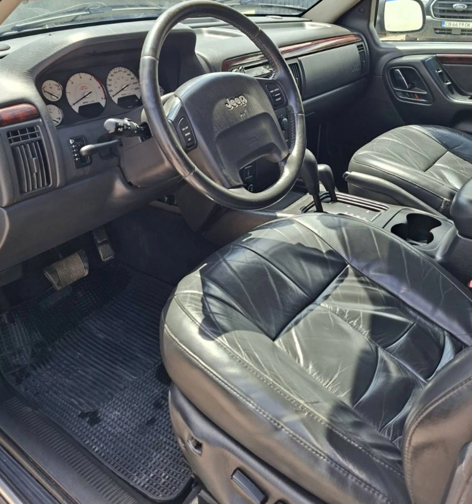 Jeep Grand cherokee 2.7 CRD  фейслифт, снимка 6 - Автомобили и джипове - 55422414