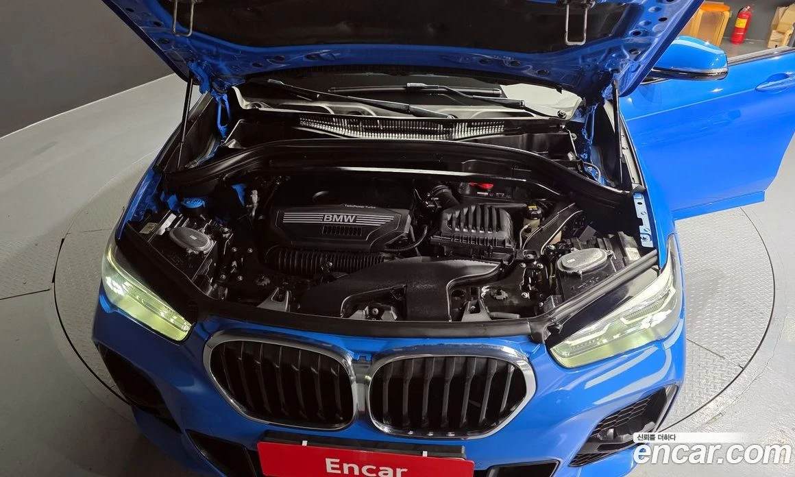 BMW X1 xDrive 20i M Sport, снимка 6 - Автомобили и джипове - 55668972