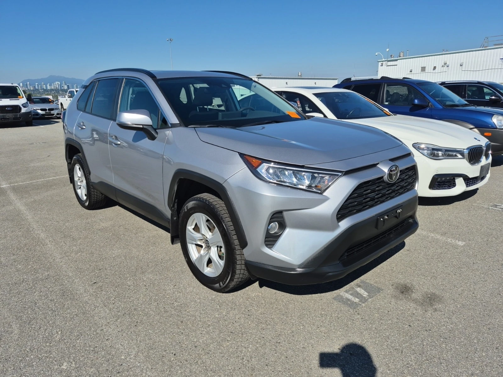 Toyota Rav4 * XLE AWD * CARFAX * ОПЦИЯ ЗА ФИНАНСИРАНЕ , снимка 6 - Автомобили и джипове - 55886675