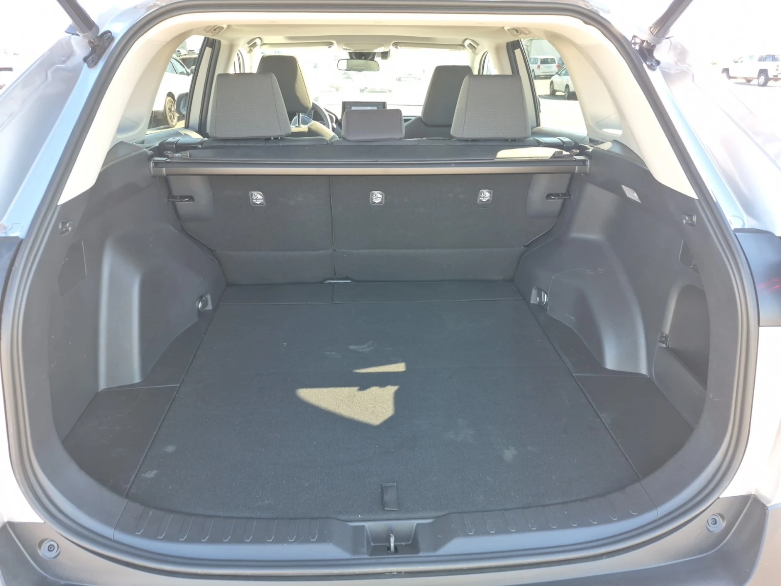 Toyota Rav4 * XLE AWD * CARFAX * ОПЦИЯ ЗА ФИНАНСИРАНЕ , снимка 12 - Автомобили и джипове - 55886675