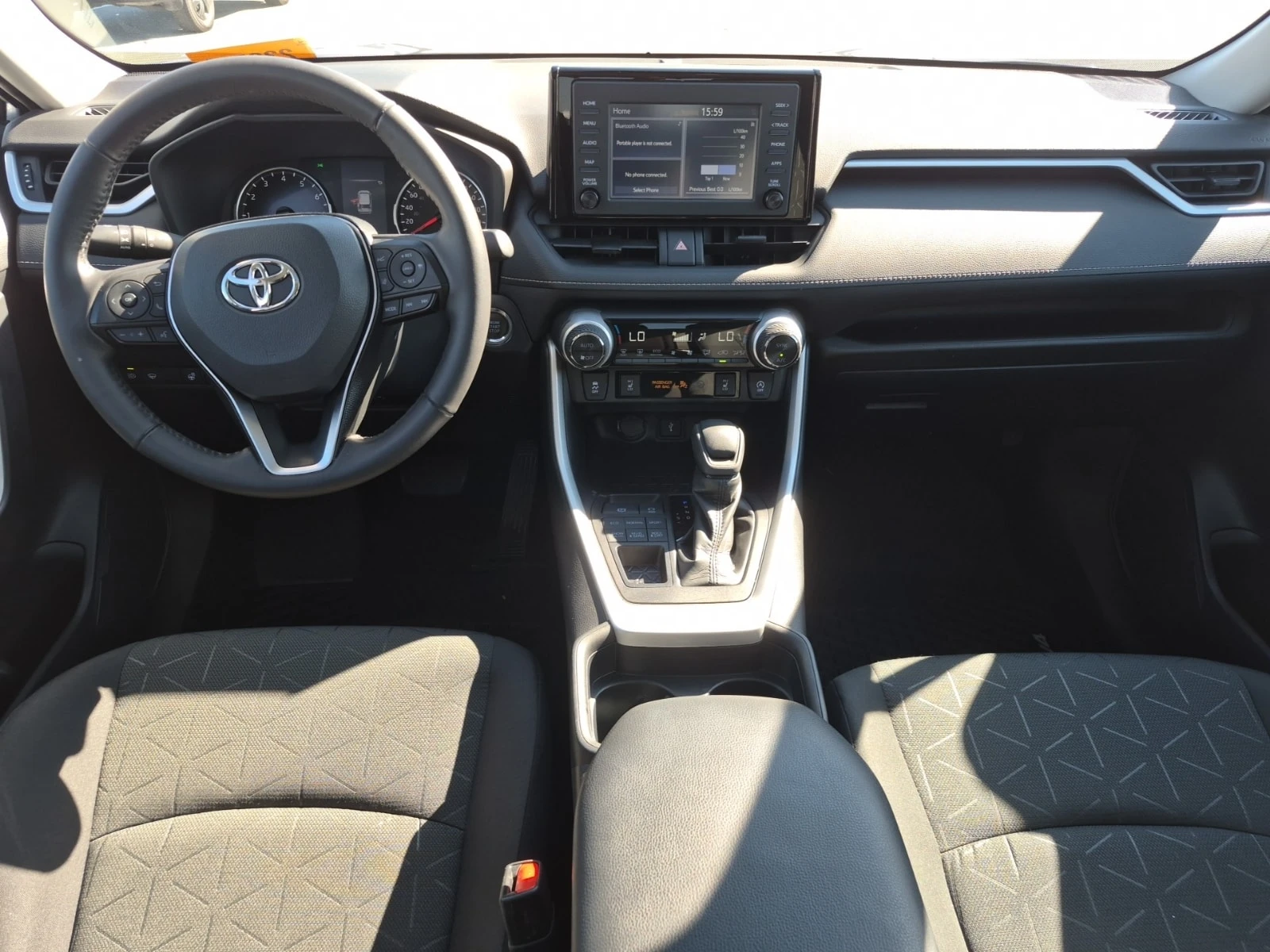 Toyota Rav4 * XLE AWD * CARFAX * ОПЦИЯ ЗА ФИНАНСИРАНЕ , снимка 2 - Автомобили и джипове - 55886675