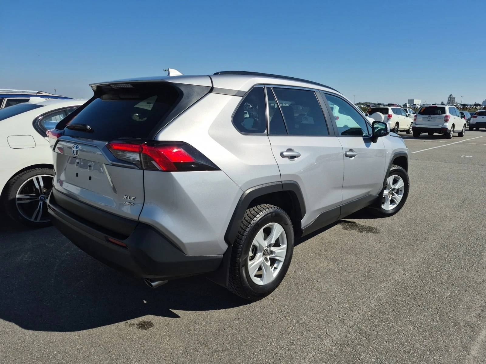 Toyota Rav4 * XLE AWD * CARFAX * ОПЦИЯ ЗА ФИНАНСИРАНЕ , снимка 8 - Автомобили и джипове - 55886675