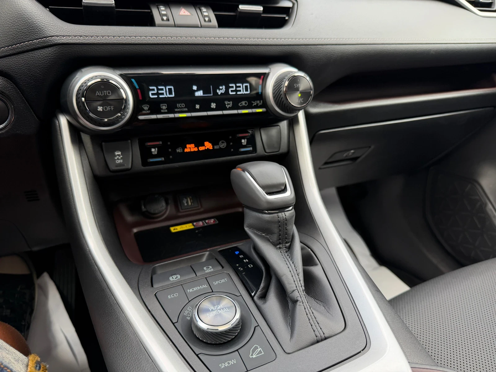 Toyota Rav4 2.5 AWD LUXURY , снимка 14 - Автомобили и джипове - 55931762