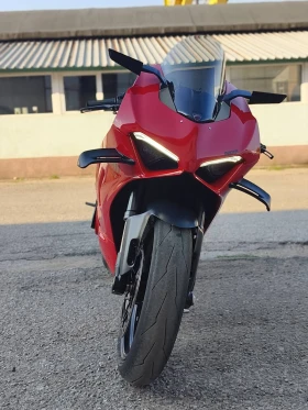 ����� �� �������� �� Ducati Panigale V4