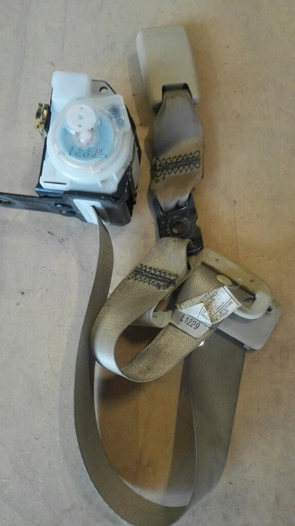     IS220 | Mobile.bg   1