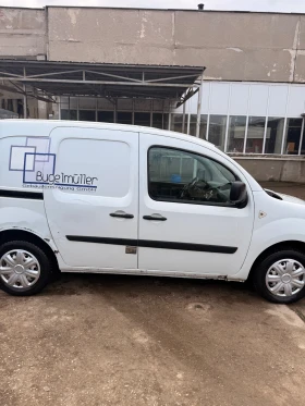 Renault Kangoo 1.5 DCI/Климатик/Сервизна книжка/Обслужен, снимка 4