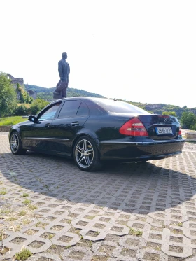 Mercedes-Benz E 320, снимка 6